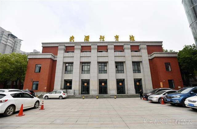 游泳奥运武汉冠军是谁_游泳奥运武汉冠军名单_奥运游泳冠军在武汉