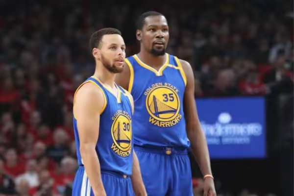 前锋篮球球星_历史篮球大前锋排名榜前十_前锋nba排名