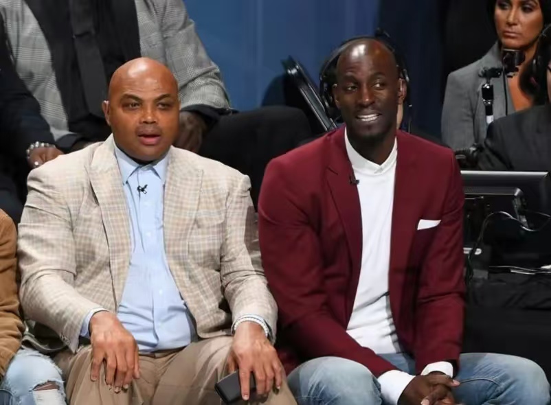历史篮球大前锋排名榜前十_前锋nba排名_前锋篮球球星