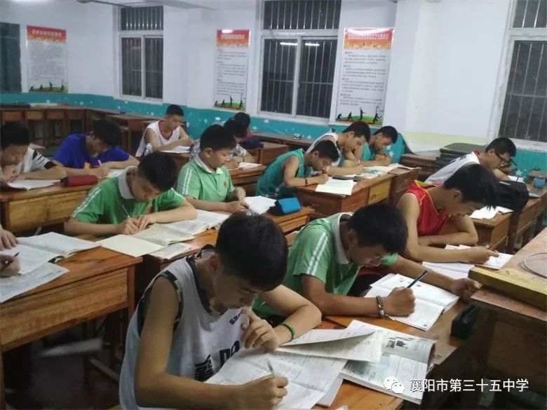襄阳篮球湖北冠军都有谁_襄阳篮球运动员_湖北襄阳篮球冠军