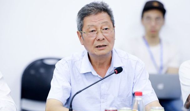 上海历史上足球队队长排名_上海足球队老板_上海足球队成员
