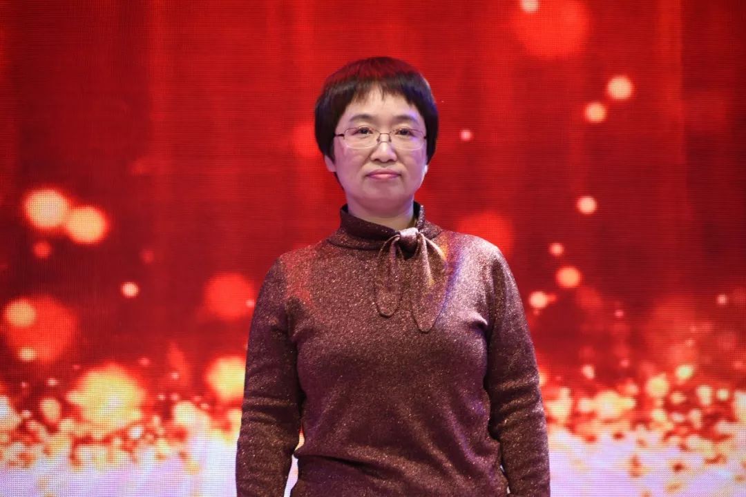 最感人的举重_感动世界的举重冠军_感动举重冠军世界杯视频