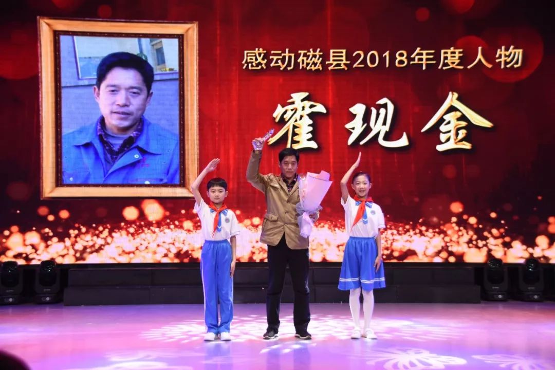 最感人的举重_感动世界的举重冠军_感动举重冠军世界杯视频